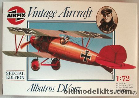 Airfix 1/72 Albatros D-Va (DVa) Special Edition - 'The Red Baron' Manfred von Richthofen's Aircraft, 01078 plastic model kit